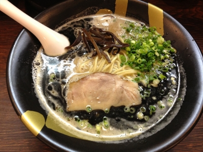 黒ブッチャーら～麺