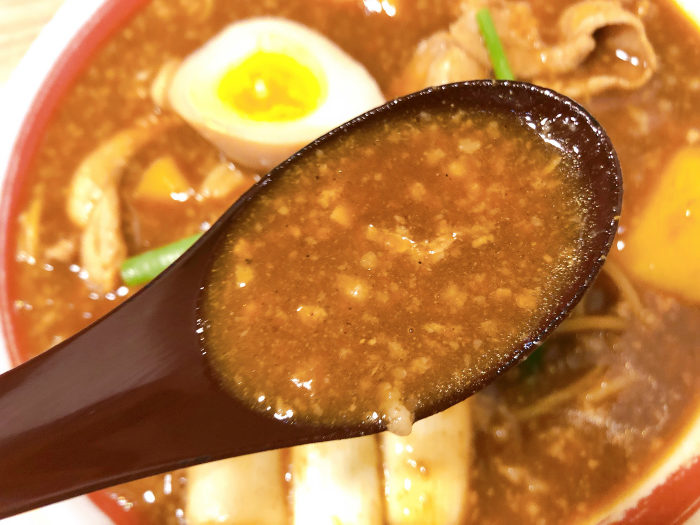 新潟カレーラーメン スープ