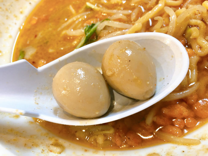 らー麺シャカリキ 限定：ゴマ味噌-カラシビ-  うずらのたまご