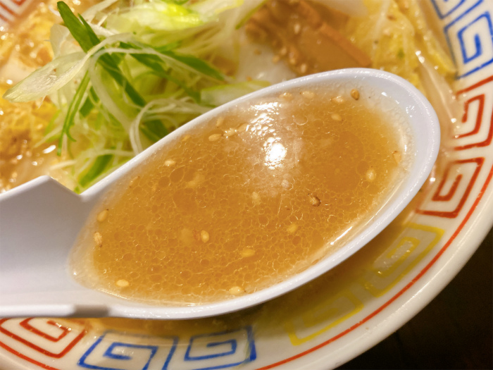 辛口白菜ラーメン スープ