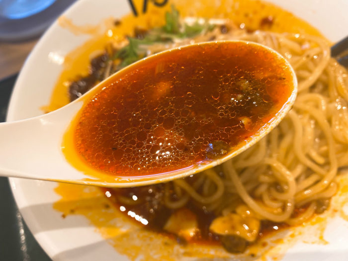 175°DENO担担麺 Lounge HOKKAIDO DENO麻婆麺 スープ