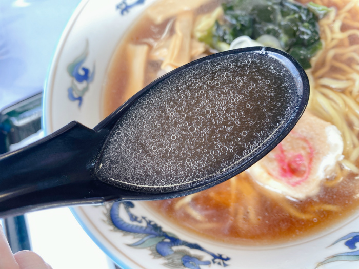 札樽ゴルフ倶楽部 醤油ラーメン スープ