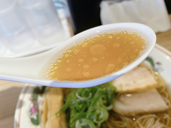 らーめん木蓮@西野 焼あご出汁の中華そば醤油 スープ
