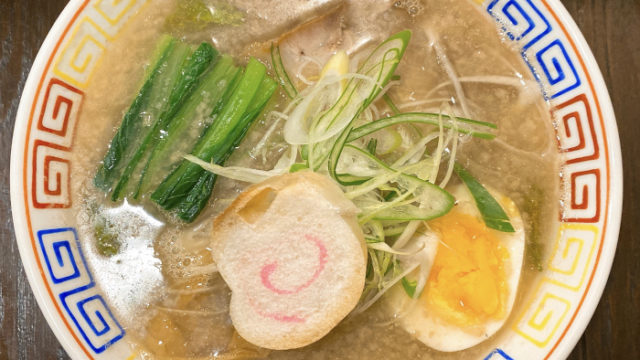 餃子と麺 いせのじょう 桑園高架下店 太麺背脂ラーメン